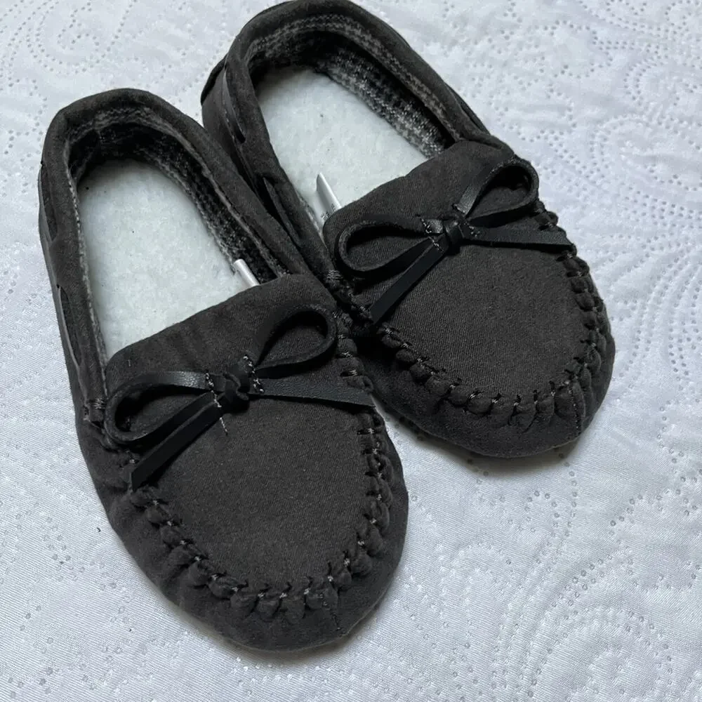 Fleece Lined Solid Slippers Size 8